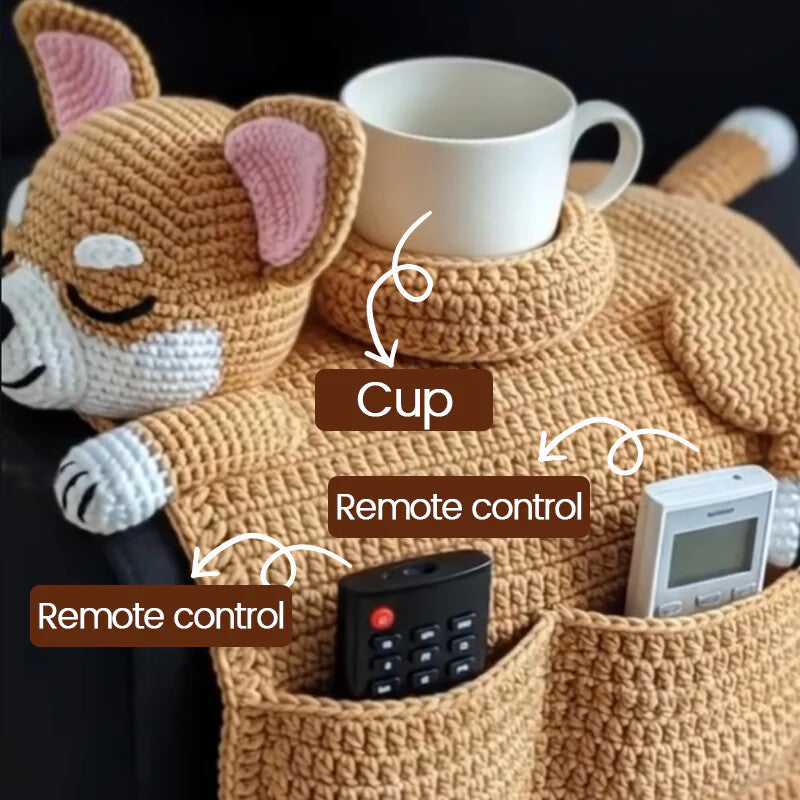 š¶ Cozy Companion Vibes ā Crochet Dog Sofa Organizer